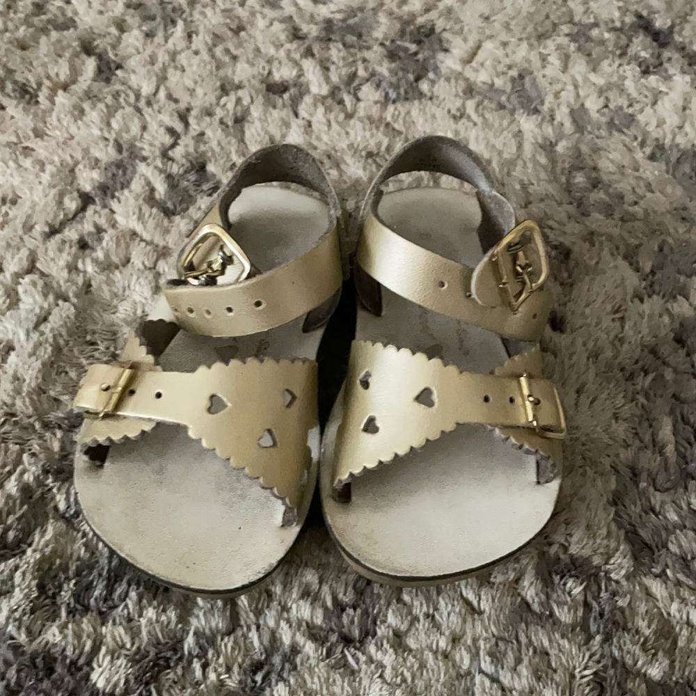 {Saltwater} sandals